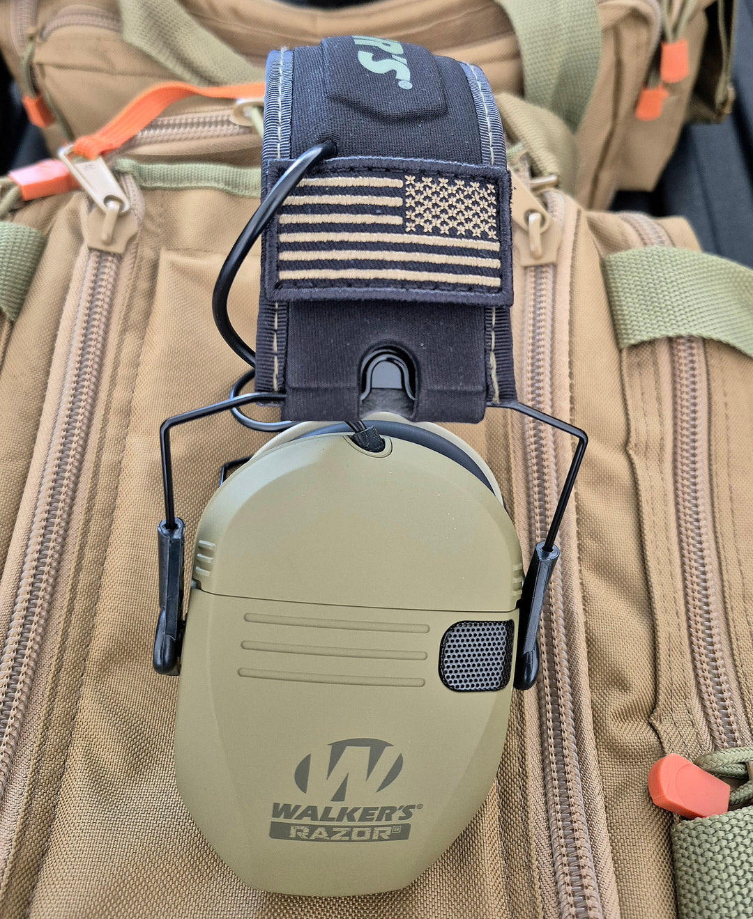 Walker’s Razor GS-015 electronic earmuffs – tan and black noise-cancelling hearing protection for tactical use and range ops